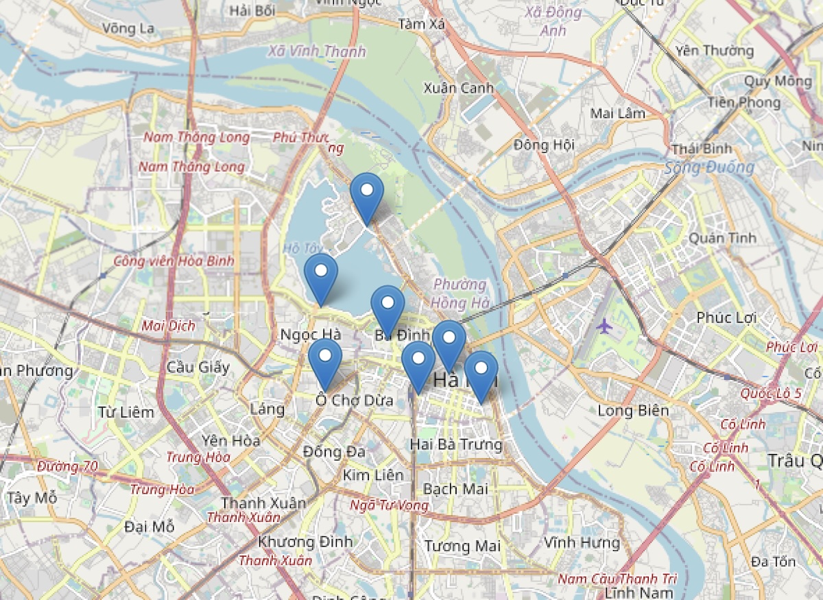 Main view from the boat in Ha Long Bay